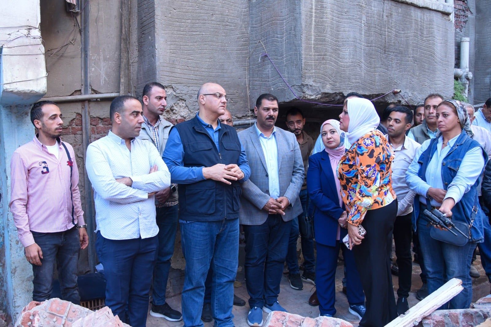 القيادات التنفيذية فى موقع الحادث