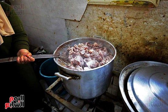 وجبات لحوم وفراخ وبط مجانا (2)