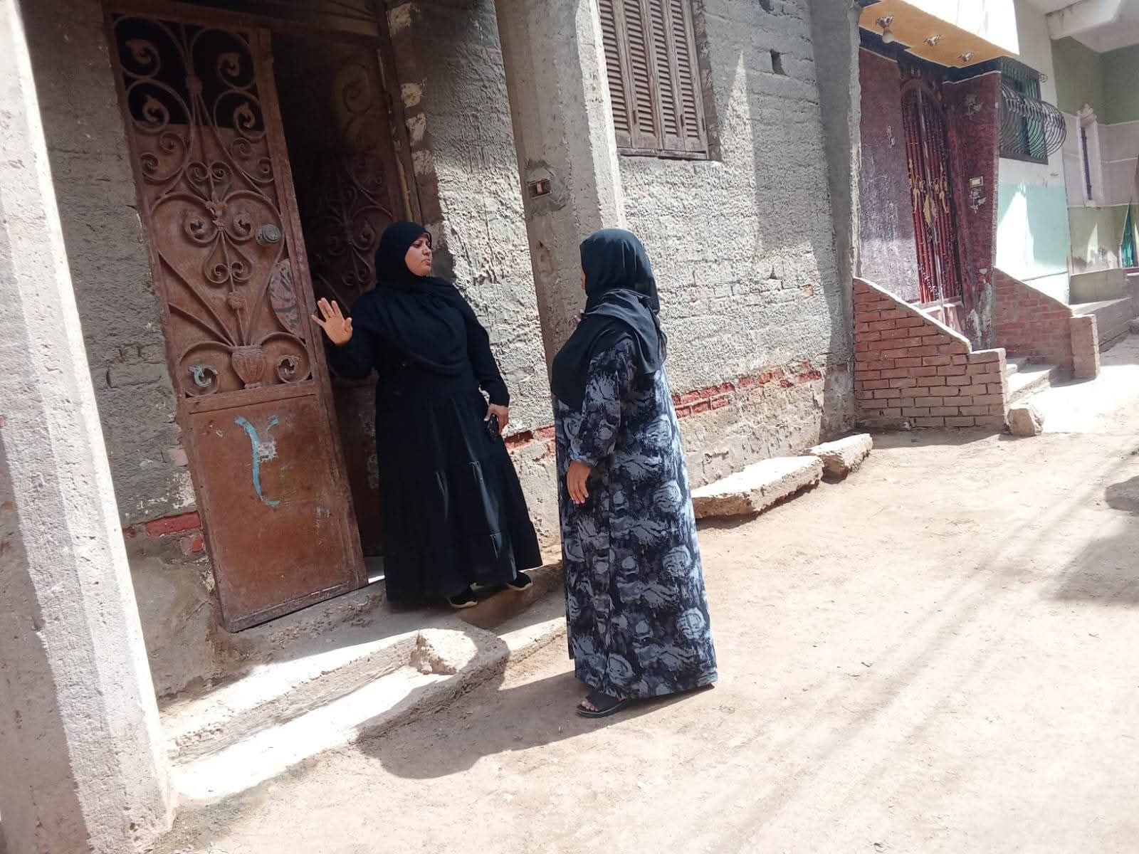 جانب من حملات طرق الأبواب جانب من حملات طرق الأبواب