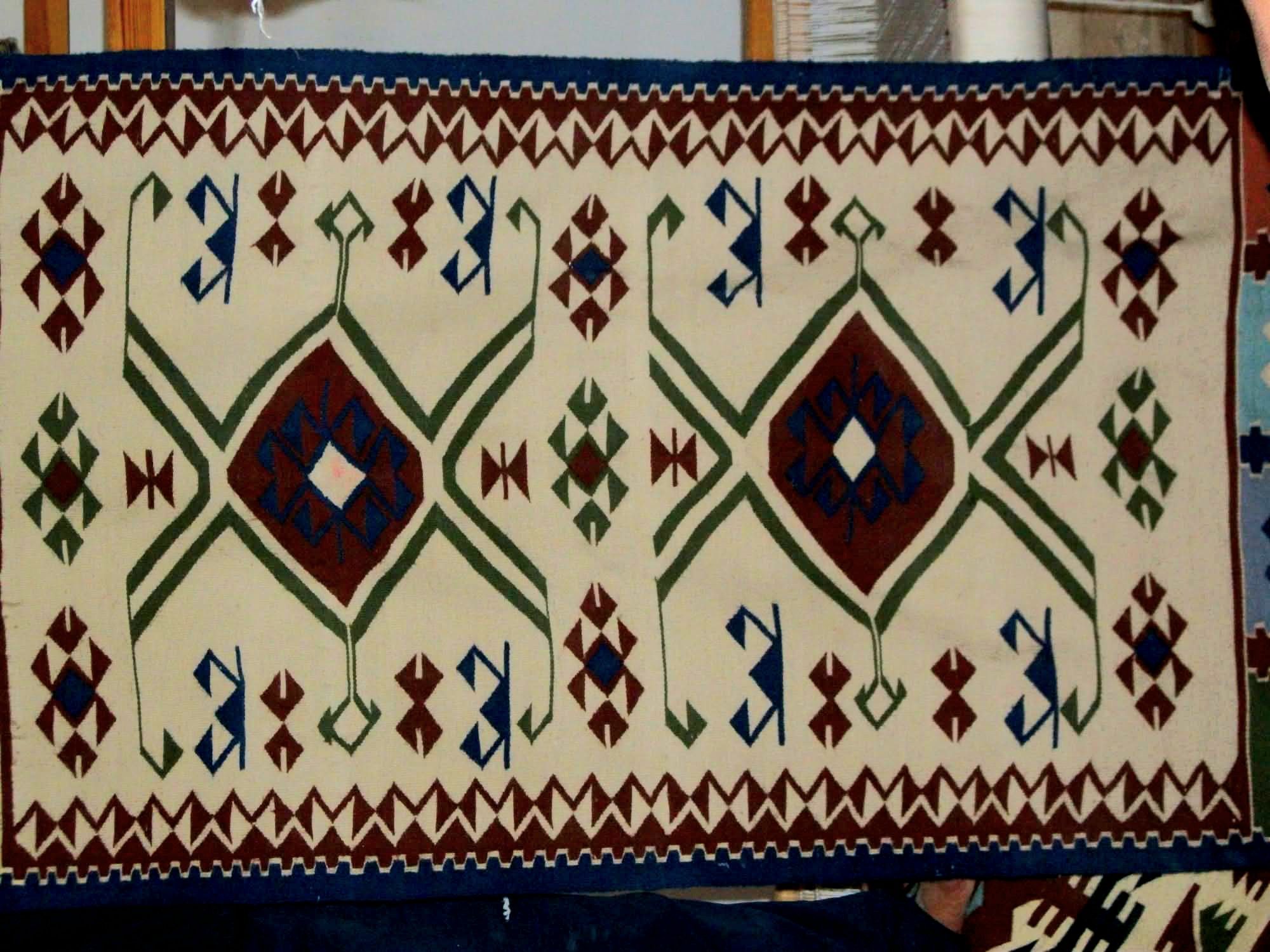 منتجات السجاد اليدوي بالوادى الجديد منتجات السجاد اليدوي بالوادى الجديد