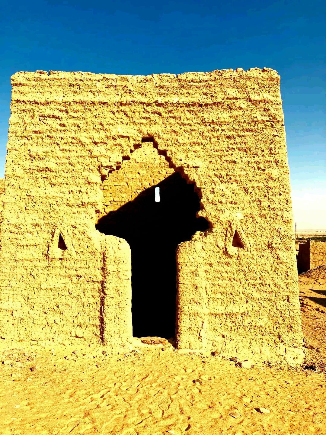 مدخل مزار كنيسة الخروج
