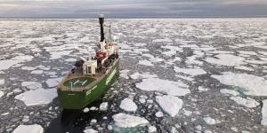 روسيا والصين تعيدان رسم خريطة التجارة البحرية العالمية عبر القطب الشمالي