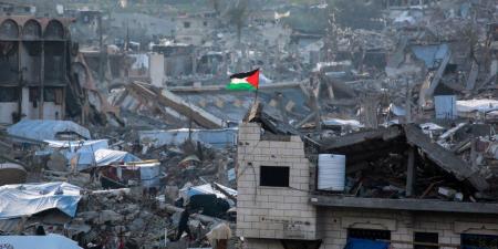 استشهاد فلسطينيين في قصف إسرائيلي بغزة وإصابات بالاختناق ببيت لحم