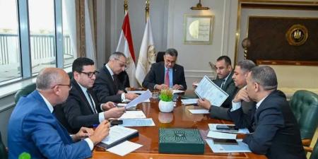 وزير التموين يلتقي بعدد من السادة أعضاء مجلسي النواب والشيوخ