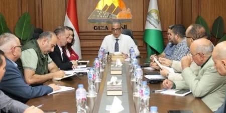 محافظ الجيزة يبحث حلول إنهاء تعارضات المرافق مع مشروعات الرصف بحدائق الأهرام :اليوم السابع