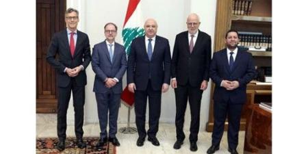 عون يؤكد تمسك لبنان بالشرعية الدولية.. وواشنطن: لا مساس بـ «الطائف»