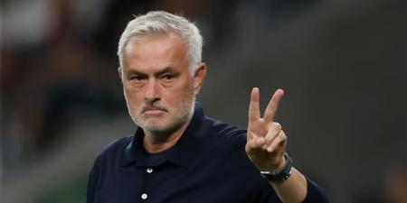 مورينيو يُفاجئ برشلونة بتشكيلته في الكلاسيكو