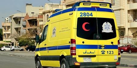 إصابة 4 أشخاص بينهم طفلان في تصادم سيارة وتروسيكل بالكوامل في سوهاج