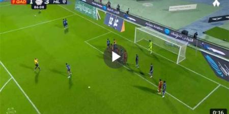الهلال يفوز على القادسية 3-2 في دوري روشن