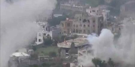 تقرير حقوقي يوثق 21 انتهاكاً حوثياً و213 مقذوفاً على تعز في 24 ساعة