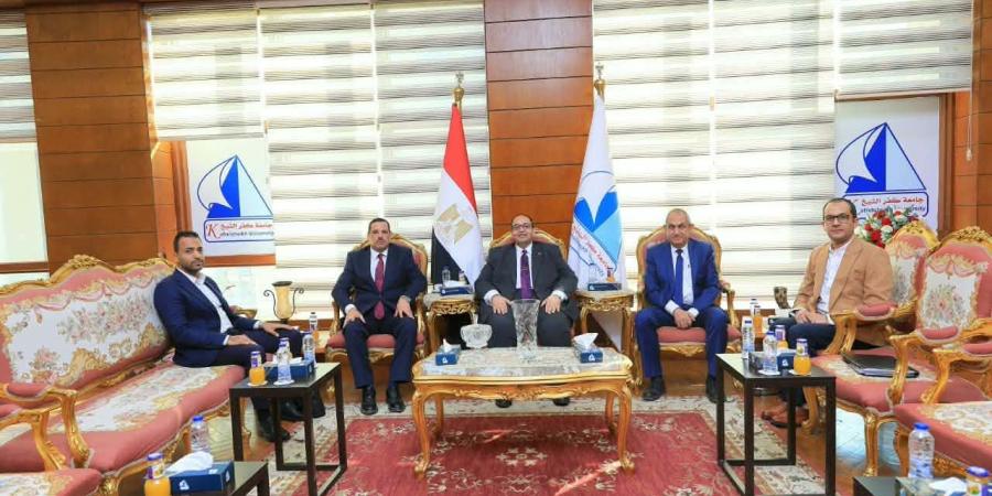 وفد بنك الاستثمار القومي يزور مشروعات جامعة كفر الشيخ التعليمية والطبية