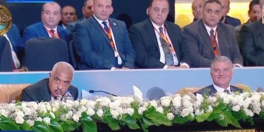 عقب اتفاق مجموعة طلعت مصطفى.. فخامة الرئيس السيسى ممازحًا حسن علام: أنت هتقعد تتفرج علينا؟ :اليوم السابع