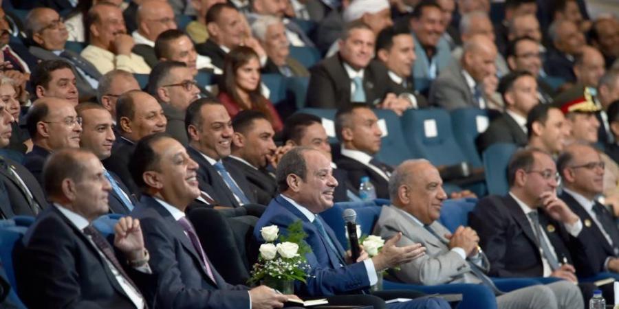 السيسي يوجه الدفاع والداخلية بمبادرات لتعزيز التواصل مع المواطنين