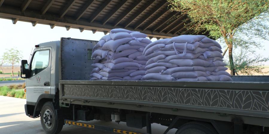 توزيع 25 طناً من بذور القمح العضوي على 600 مزارع في الشارقة