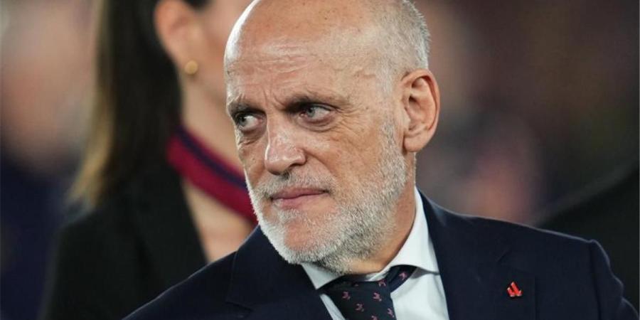 المجلس الأعلى للرياضة في إسبانيا يتقدم بشكوى ضد تيباس بسبب تصريحاته عن ريال مدريد