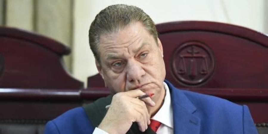 اليوم..محاكمة موظف بمحافظة القاهرة بتهمة تزوير شهادة الدكتوراه :اليوم السابع