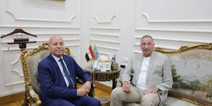 ​محافظ القاهرة يستقبل محمود الخطيب لبحث دعم مبادرة «تخضير القاهرة» :اليوم السابع