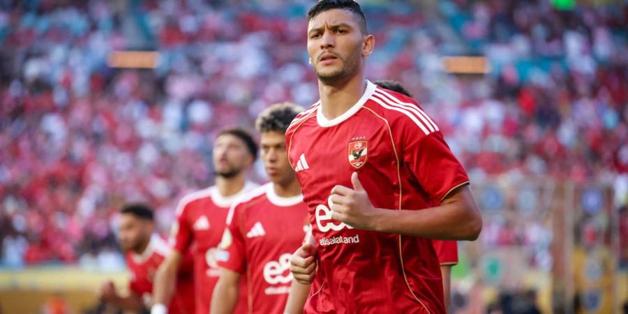 أشرف داري يخطف تعادلا دراماتيكيا للأهلي أمام القناة في الدوري المصري