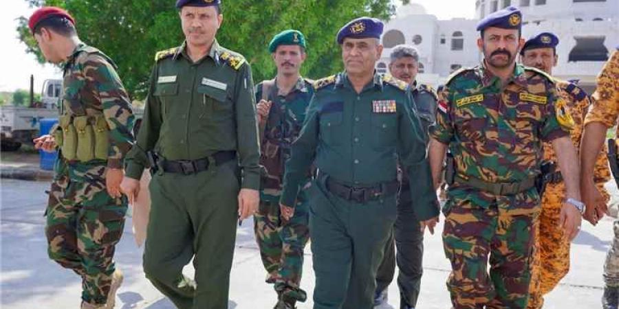 وكيل وزارة الداخلية يتفقد إدارة أمن أبين ويشيد بجهودها الميدانية
