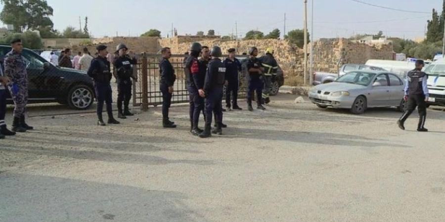  هجوم مسلح في الأردن.. قتلى وجرحى بإطلاق نار خلال جنازة داخل كنيسة في الكرك