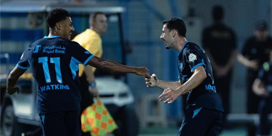 فيديو| الهلال يهزم القادسية بثلاثية مثيرة في الدوري السعودي