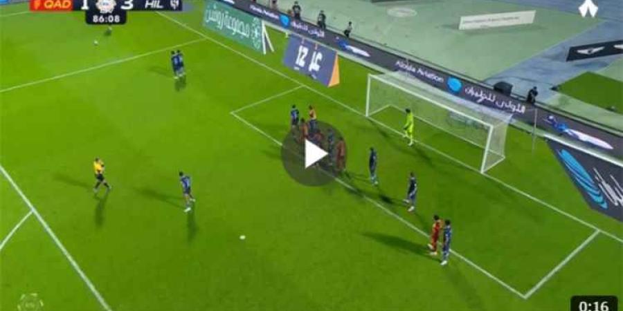 الهلال يفوز على القادسية 3-2 في دوري روشن