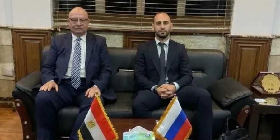 رئيس الخدمات البيطرية يبحث مع الملحق الزراعي الروسي تعزيز التعاون وتبادل الخبرات