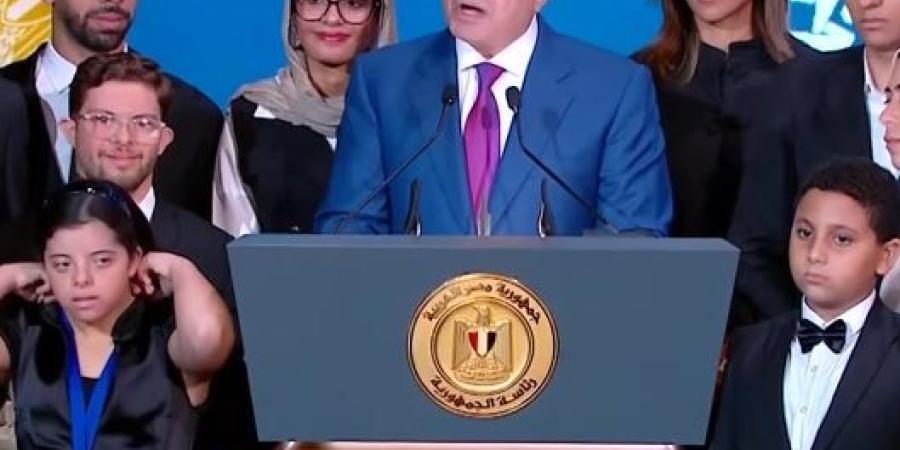 الرئيس السيسي يشكر المشاركين في منتدى مصر: شرفتونا وأسعدتونا.. كانت أياما جميلة